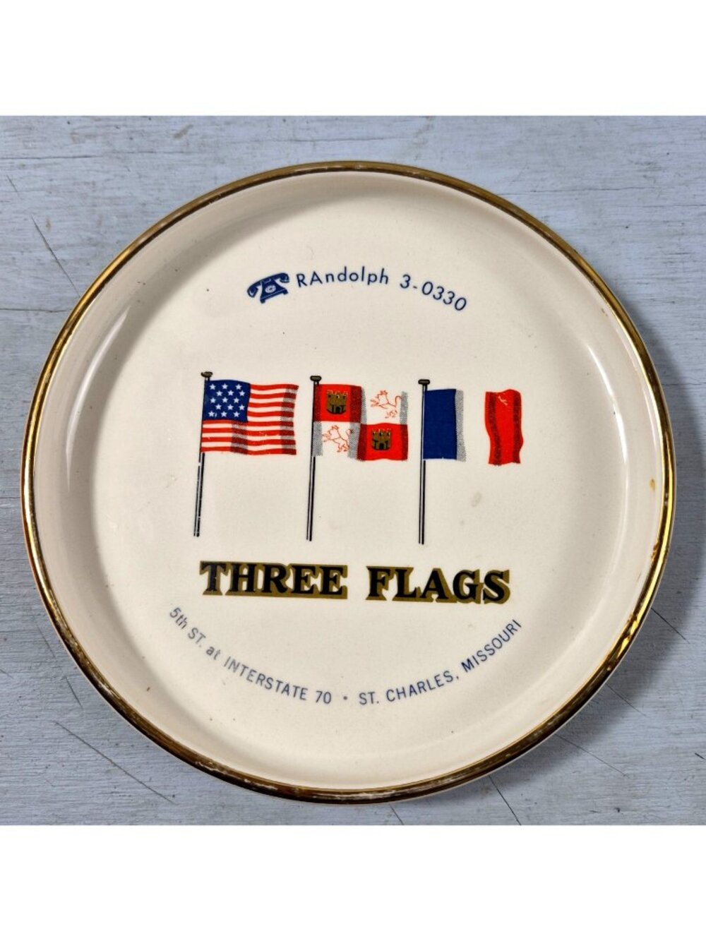 Vintage Three Flags Restaurant St. Charles Missouri Advertising Dish 6.5"